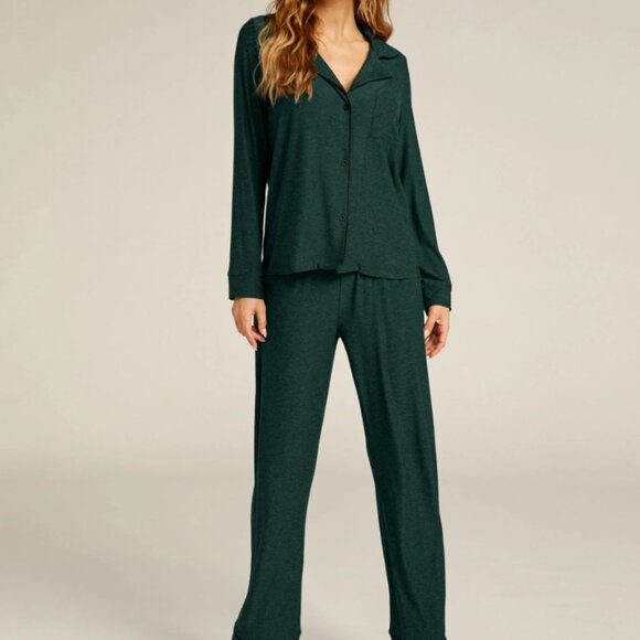 Beyond Yoga Dark Green Pajama Set in Featherweight fabric - Picture 1 of 4